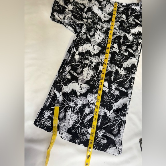 LUKA PANDORA Black and White leaf print Casual Button Down Shirt size L - Picture 12 of 12